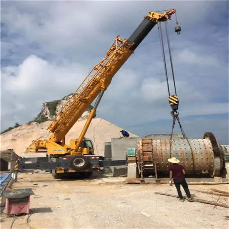 宝兴吊车的运输费用是否包含在租赁费用中