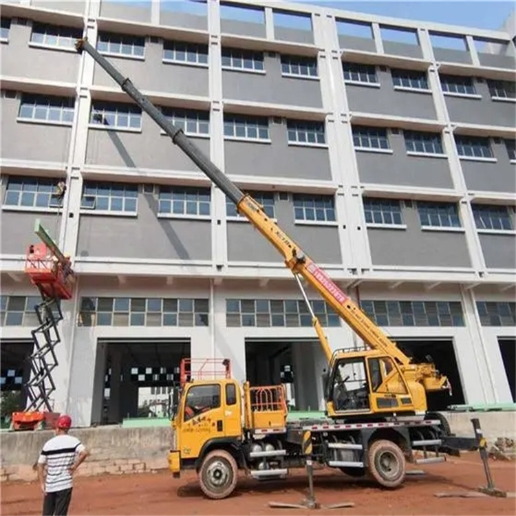 宝兴高楼层玻璃吊装