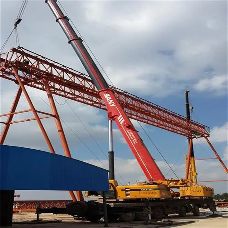 宝兴钢结构吊装